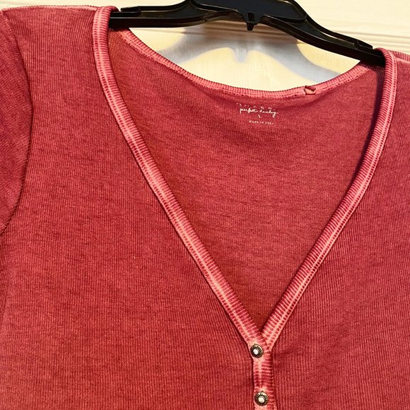 GUESS  Women's Perfect Henley, Sz L, Pink / Mauve Color, Ribbed, NWOT - Picture 8 of 8